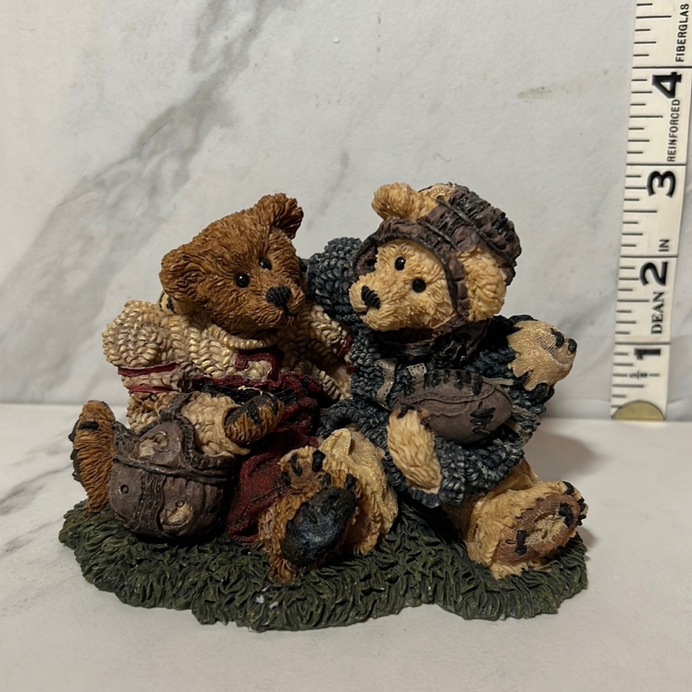 Boyd’s Bears & Friends GRENVILLE & KNUTE…. FOOTBALL BUDDIES Style#2255